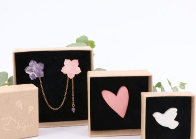 Pin's en porcelaine - 18€